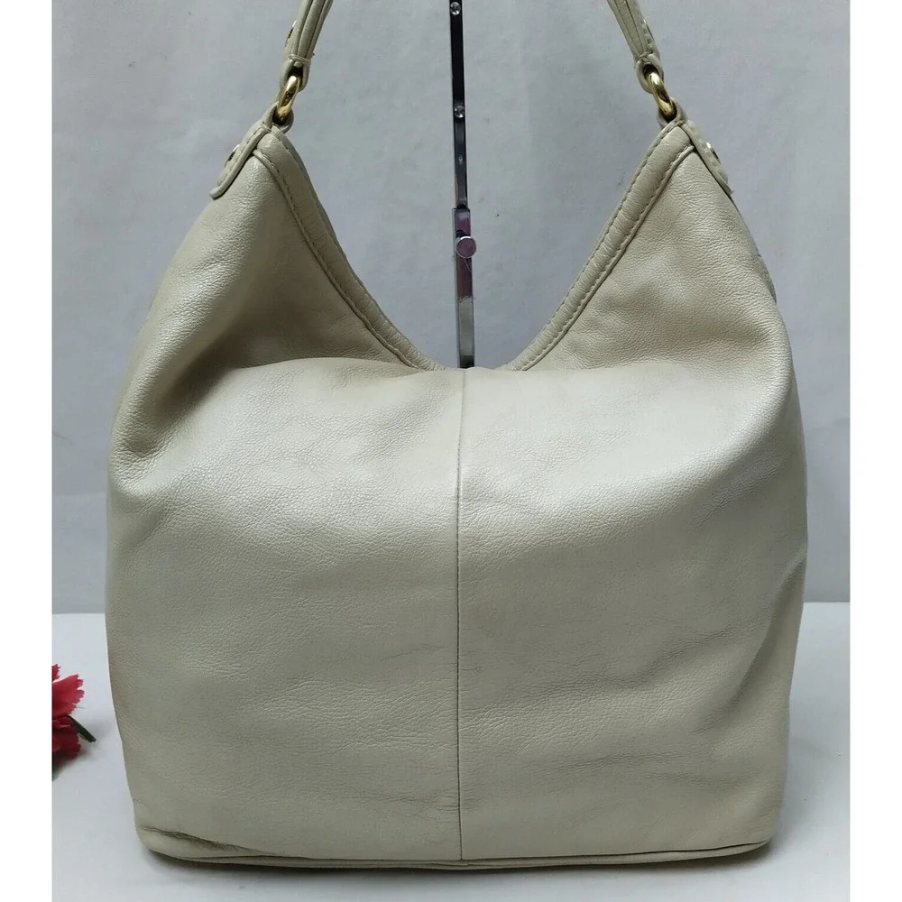 Marc By Marc Jacobs Off-White Leather Turnlock Pockets Zipper Hobo Shoulder Bag
